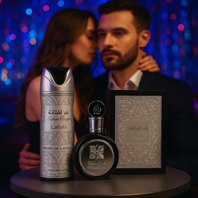Zestaw upominkowy Lattafa Fakhar Silver zawierający wodę perfumowaną i dezodorant w eleganckim pudełku.
